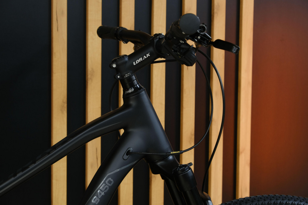 LORAK Sel 9450 SE Матовый Чёрный рама 21 (на рост 183-190)